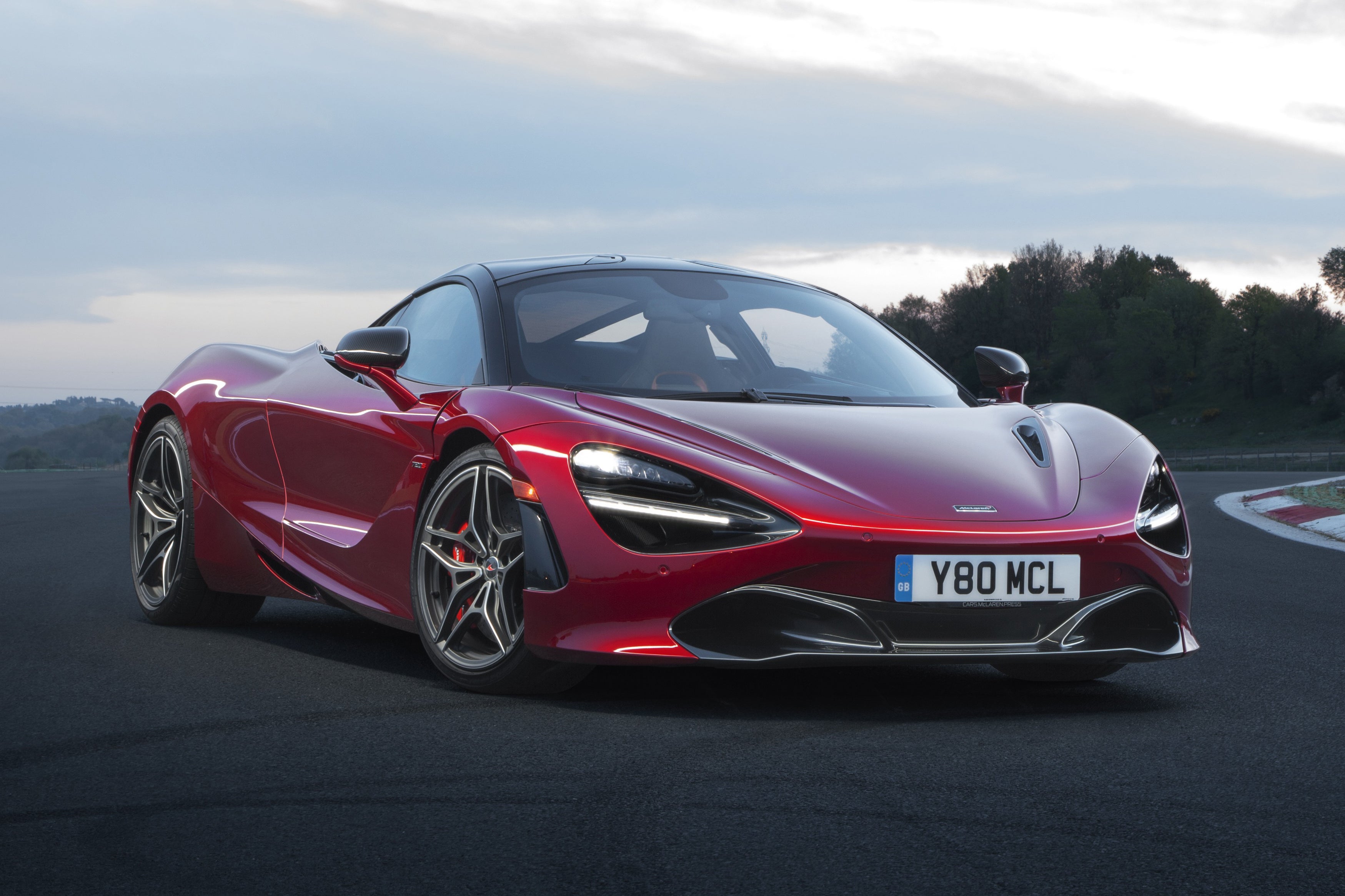 Mclaren 720s скорость